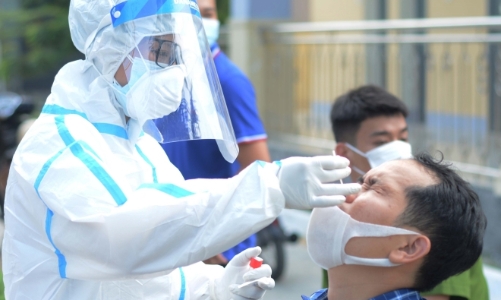 Ngày 26/8: Thêm 11.575 ca Covid-19, tiếp nhận 770.000 liều vaccine Pfizer do Mỹ tặng 