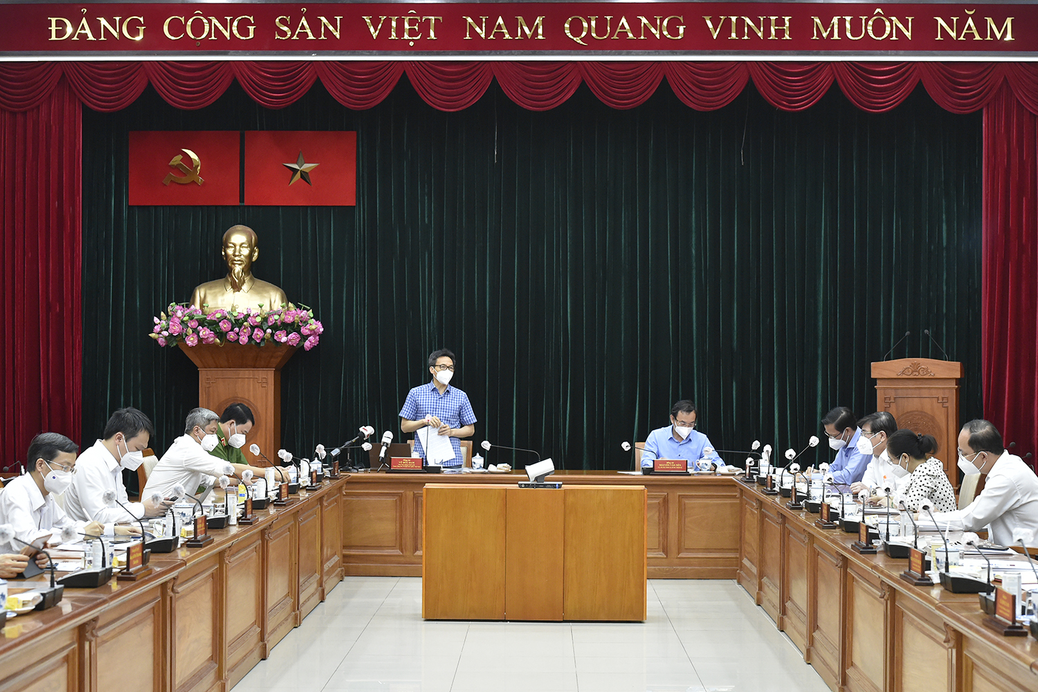 To&agrave;n cảnh cuộc họp. Ảnh - VGP.&nbsp;