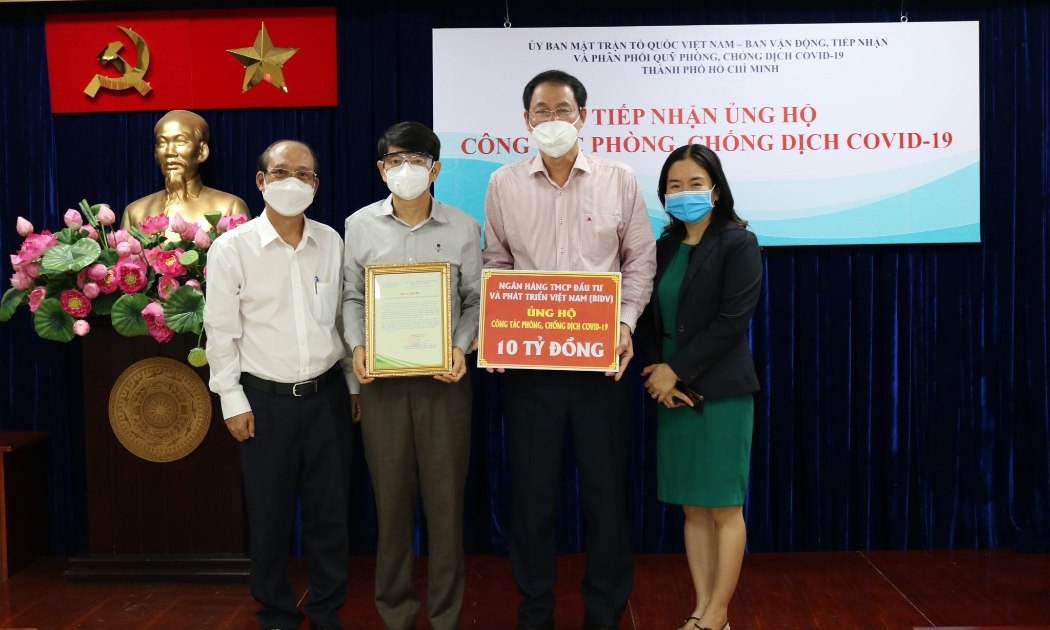Đây là tấm lòng, tình cảm của BIDV góp thêm nguồn lực cùng chính quyền và nhân dân thành phố nhanh chóng đẩy lùi bệnh dịch.