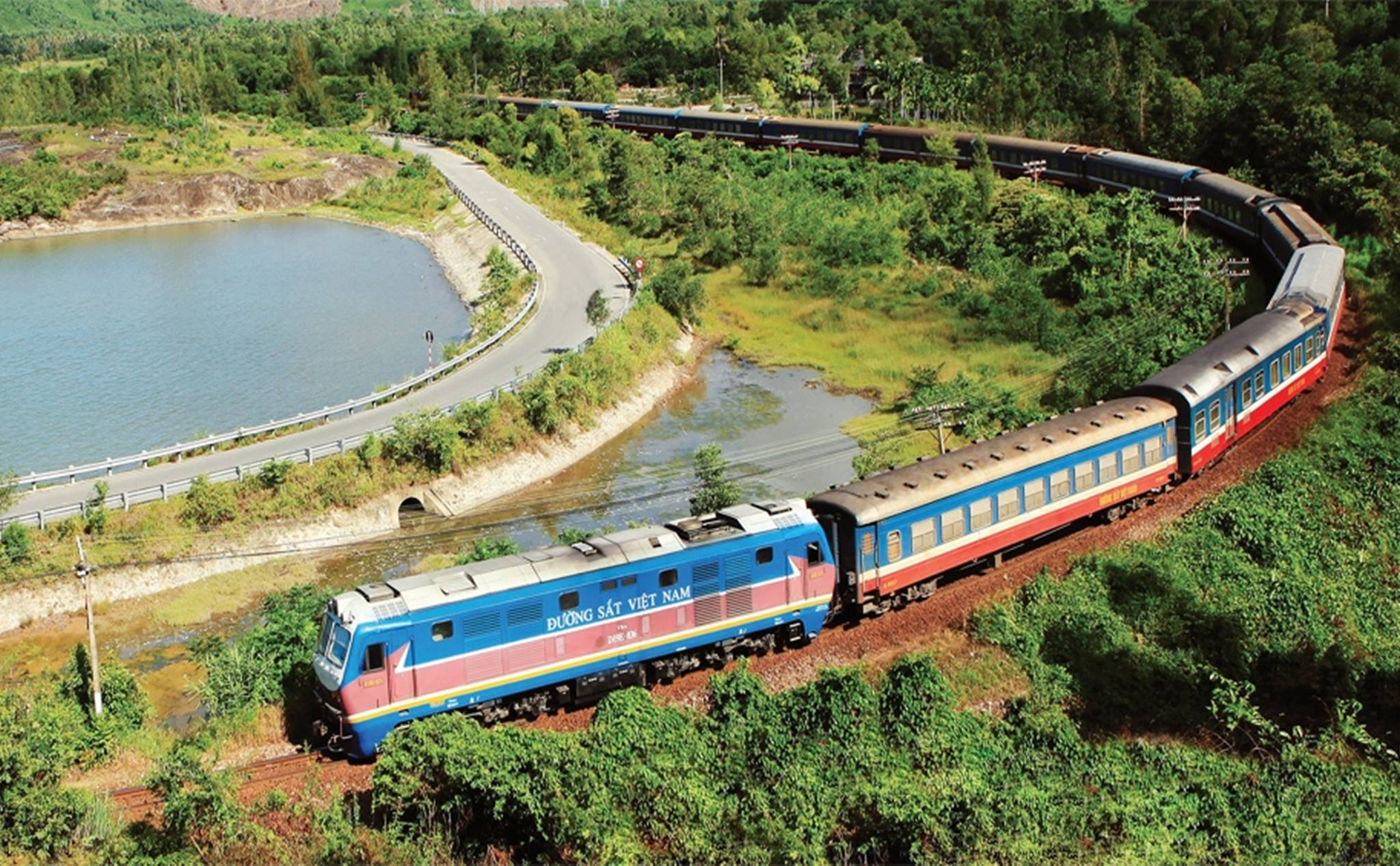 Tàu SE26 Sài Gòn Quảng Ngãi