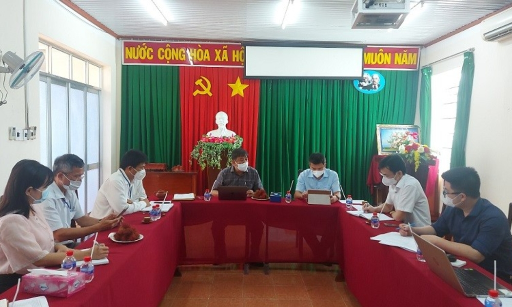 Đoàn công tác của Bộ Y tế làm việc với lãnh đạo ngành y tế Bình Phước.