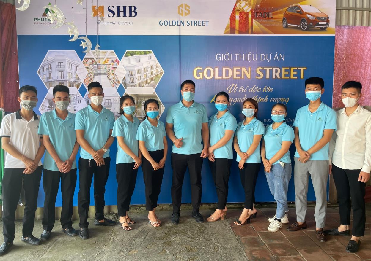 Hình ảnh trong buổi mở bán - Tuân thủ đúng các yêu cầu 5K phòng chống Covid-19.