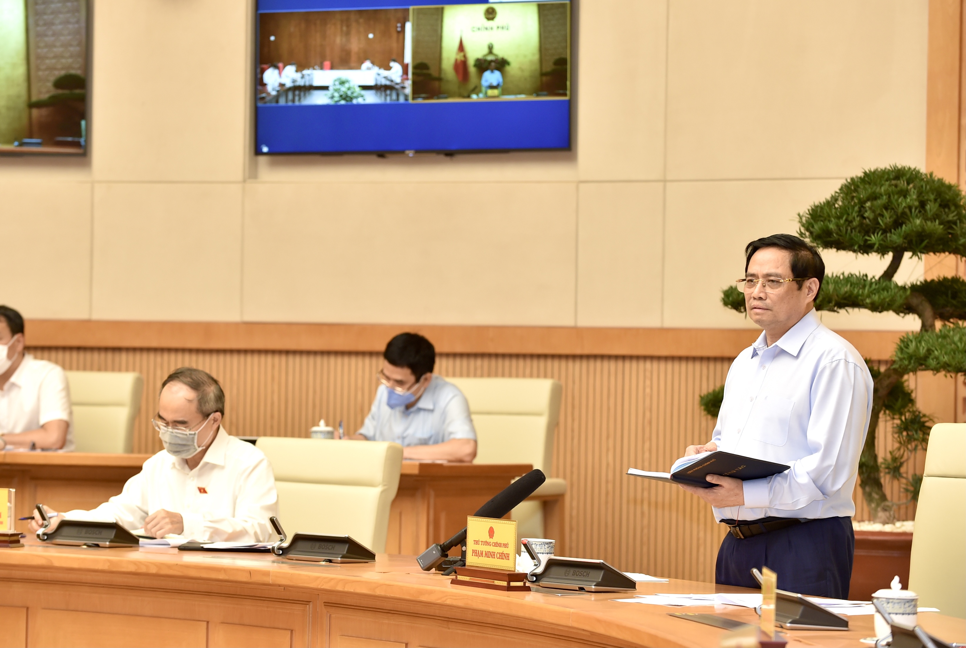 Thủ tướng Phạm Minh Chính phát biểu tại cuộc họp - Ảnh: VGP