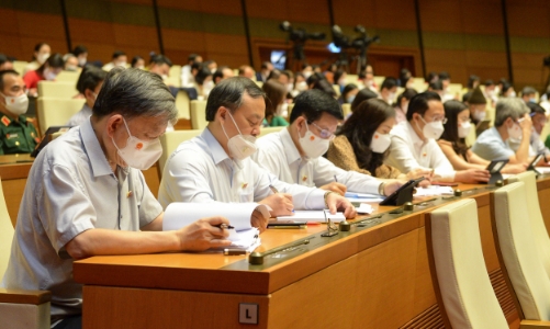 Chính phủ đề nghị được áp dụng biện pháp chống dịch như trong điều kiện ban bố tình trạng khẩn cấp