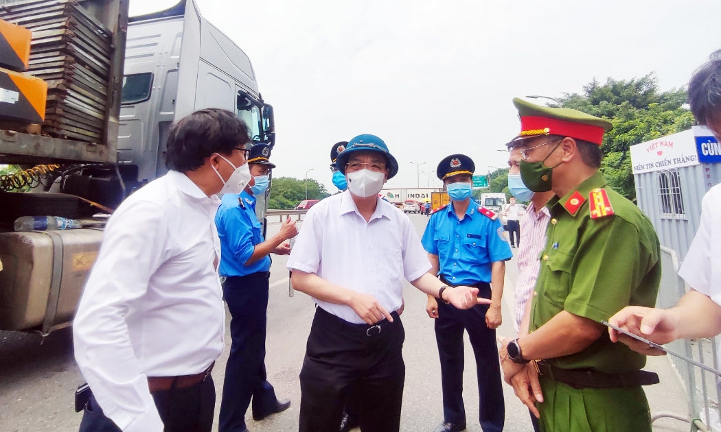Chủ tịch UBND TP Hà Nội Chu Ngọc Anh đã thị sát đoạn tuyến đường Vành đai 3