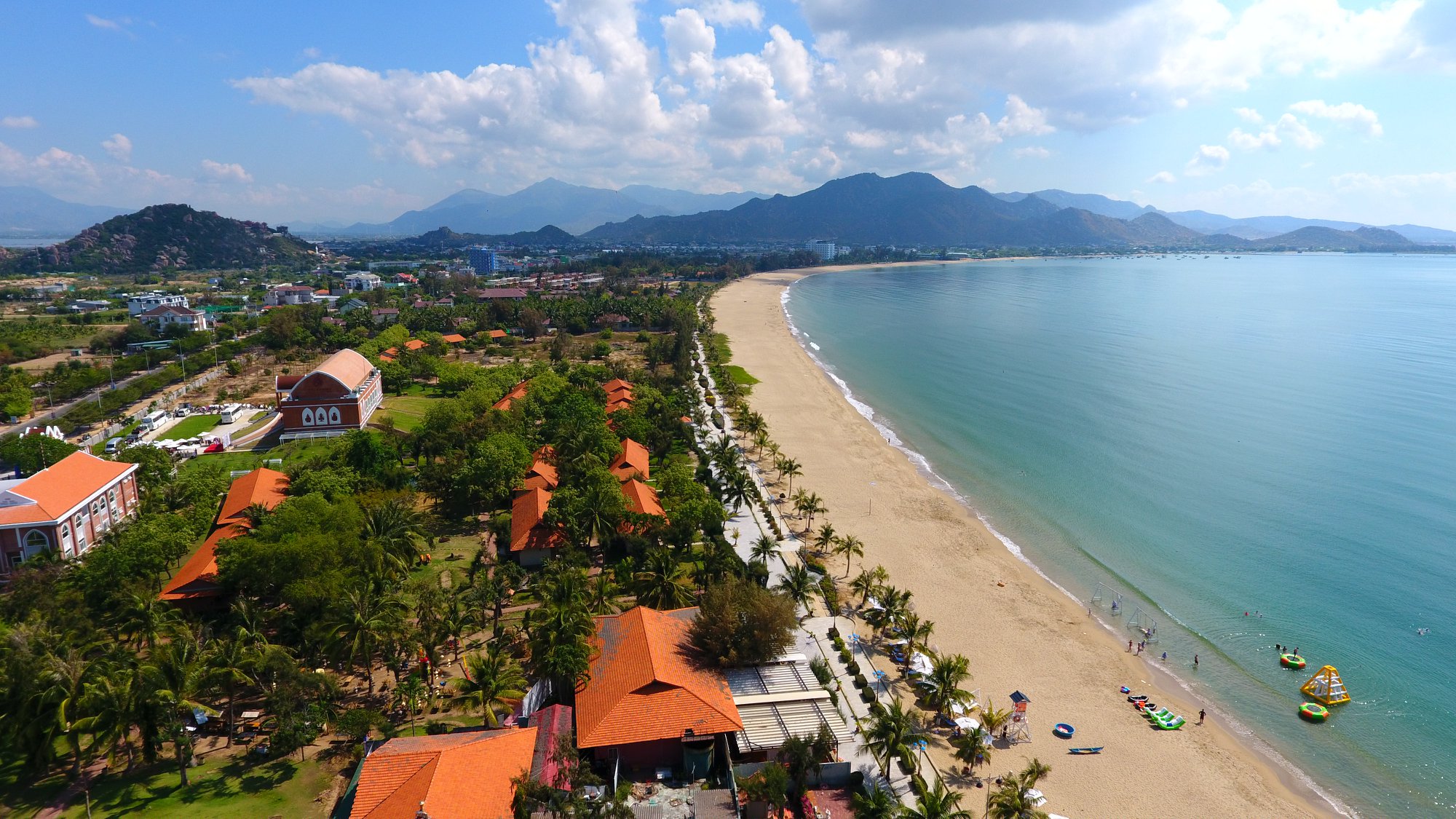 Biển Ninh Chữ, tỉnh Ninh Thuận.