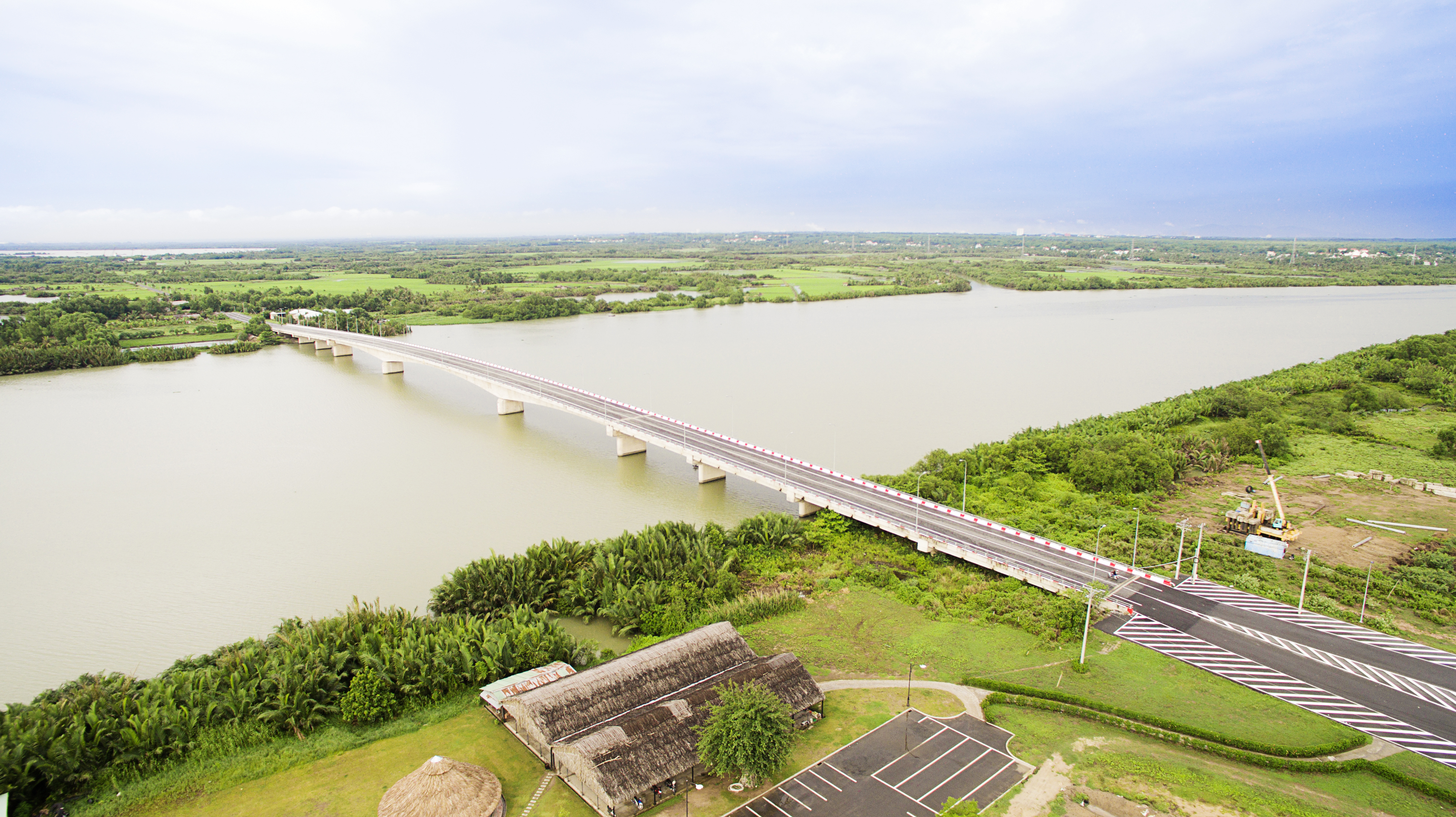 Để khơi dậy tiềm năng của cù lao ông Cồn, DIC Corp đã mạnh dạn bỏ vốn đầu tư cầu Đại Phước; tuyến đường nối vào Cầu Đại Phước (để nối Cù lao Ông Cồn với khu vực Nhơn Trạch).