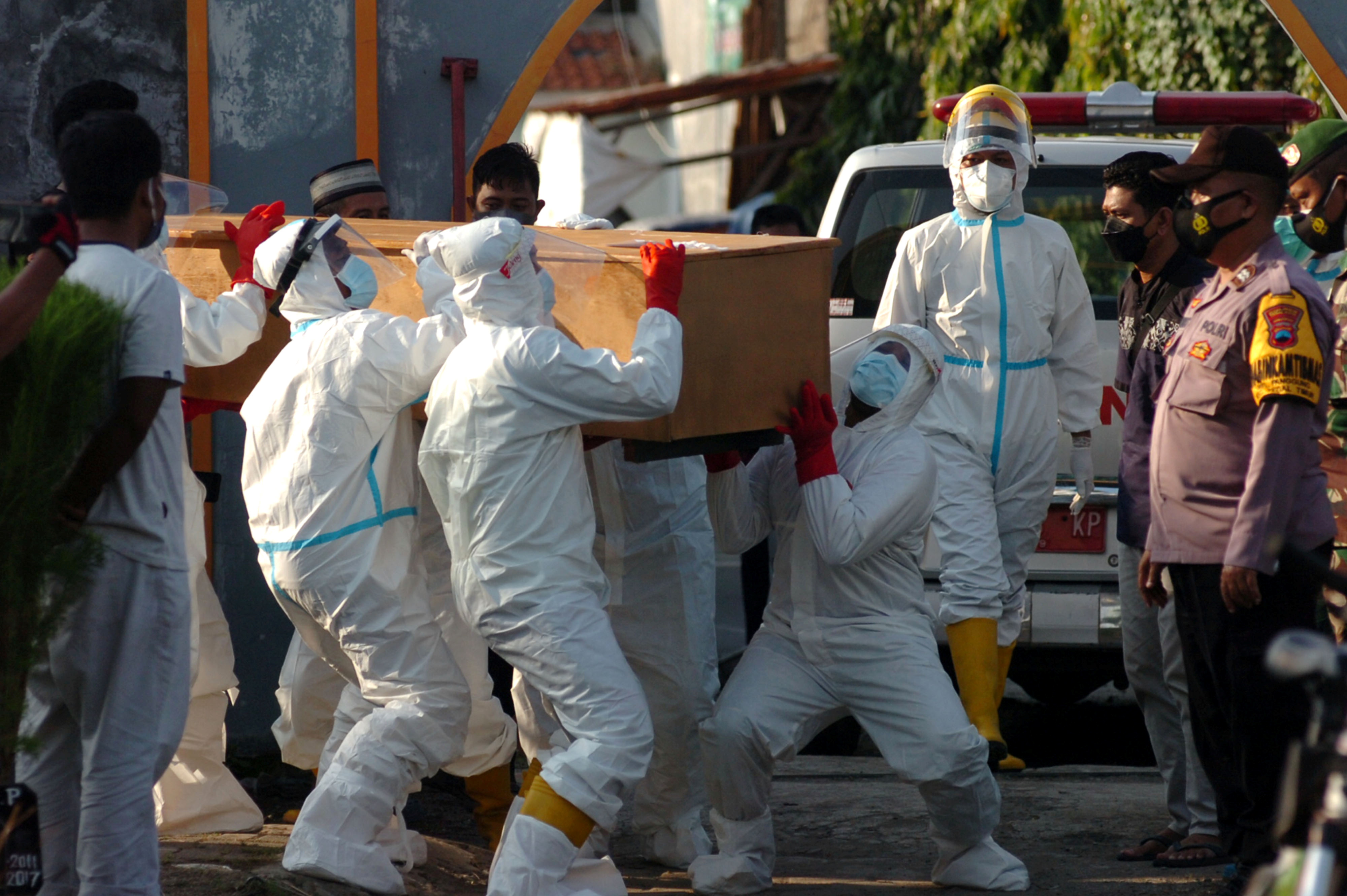 Đang là tâm dịch của thế giới, Đông Nam Á bị biến chủng Delta hoành hành thế nào?