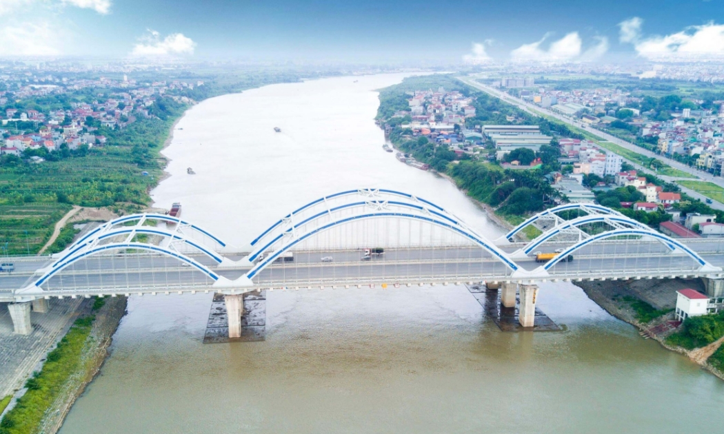 Cầu Đông Trù nối huyện Đông Anh và quận Long Biên. Ảnh minh họa