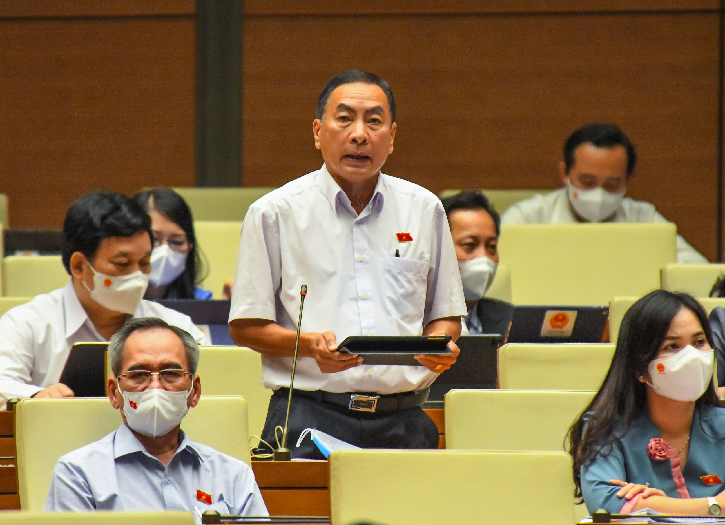 Đại biểu Phạm Văn Hòa, Đoàn Đại biểu Quốc hội tỉnh Đồng Tháp. Ảnh - Quochoi.vn. 