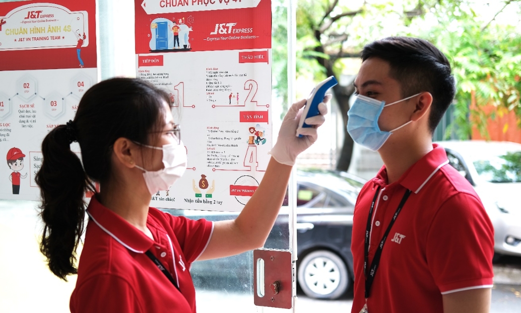 Có mặt tại Việt Nam từ 2018, J&T Express đã đồng hành với sự phát triển của ngành chuyển phát nhanh Việt Nam 4 năm, thì đại dịch Covid toàn cầu kéo dài 3 năm, đó là một thách thức cho J&T Express.