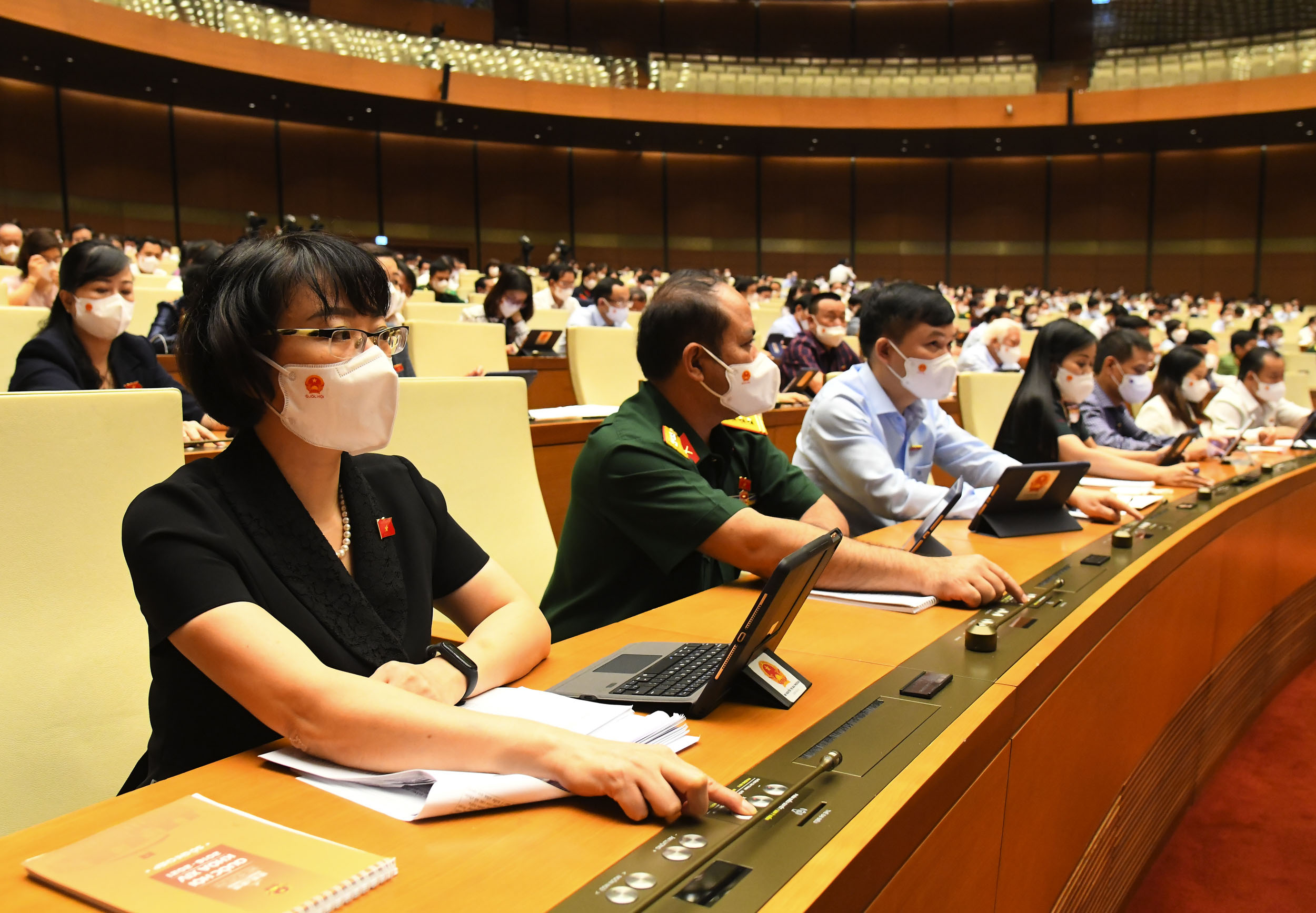 Quốc hội thông qua cơ cấu Chính phủ với 27 thành viên