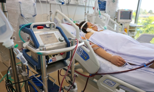 TP. HCM: Thiết lập khẩn cấp 3 trung tâm hồi sức tích cực 