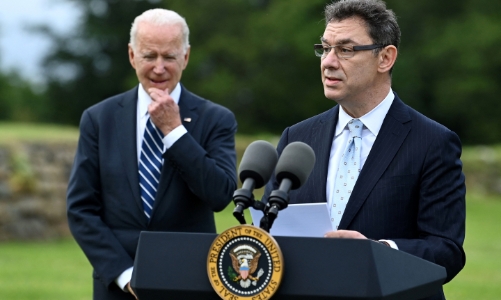 CEO Pfizer: Hiệu quả vaccine Covid giảm còn 84% sau 6 tháng, cần tiêm nhắc lại