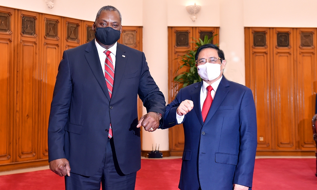 Thủ tướng Phạm Minh Chính tiếp Bộ trưởng Quốc phòng Mỹ Lloyd Austin - Ảnh: VGP.