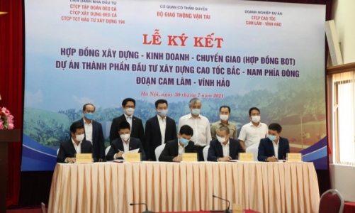 Ký kết hợp đồng BOT 9.000 tỷ đồng cao tốc Bắc-Nam, đoạn Cam Lâm - Vĩnh Hảo