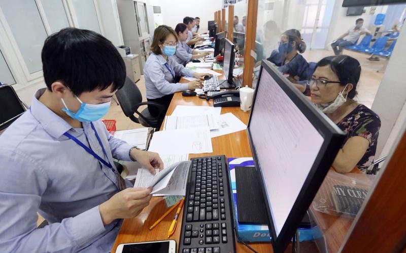 Hanoi cuts insurance premium for workers