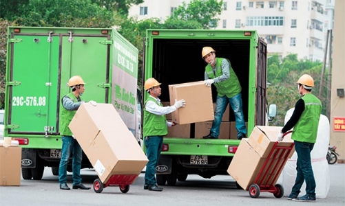 Bộ Công Thương đề nghị ưu tiên tiêm vaccine cho lao động vận tải và logistics