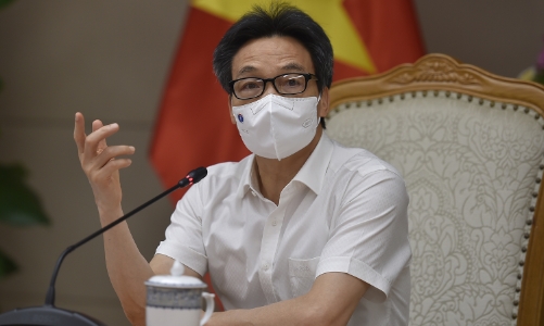 Phó Thủ tướng: Ưu tiên vaccine cho TP.HCM để đạt miễn dịch cộng đồng sớm nhất 