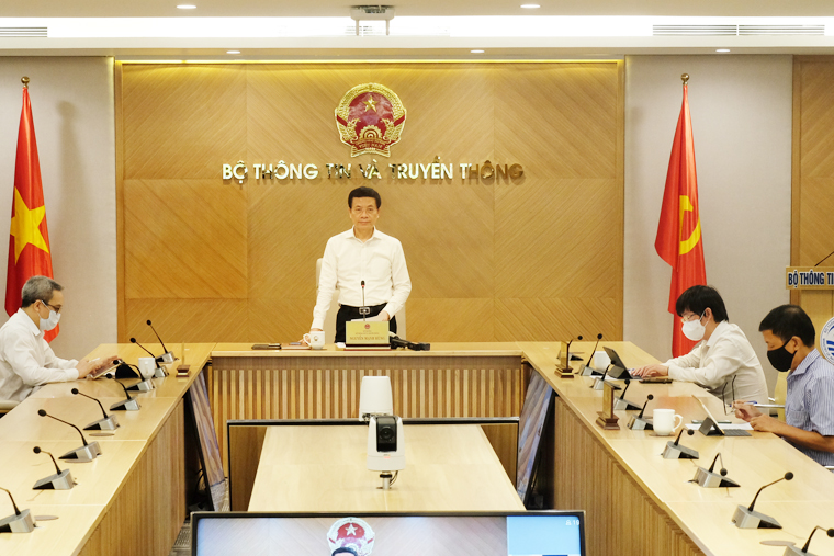 Bộ trưởng Nguyễn Mạnh Hùng phát biểu tại lễ công bố chiều 2/8.