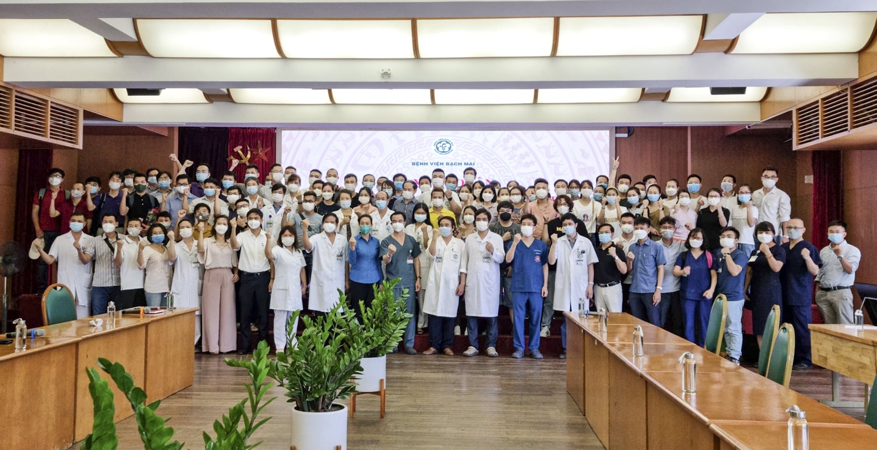 Tất cả các "chiến sĩ áo trắng" trong đoàn đều đã từng tham gia chống dịch, có kinh nghiệm và chuyên môn cao.