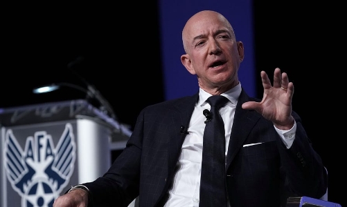 Jeff Bezos mất 13,5 tỷ USD một ngày sau loạt tin xấu của Amazon