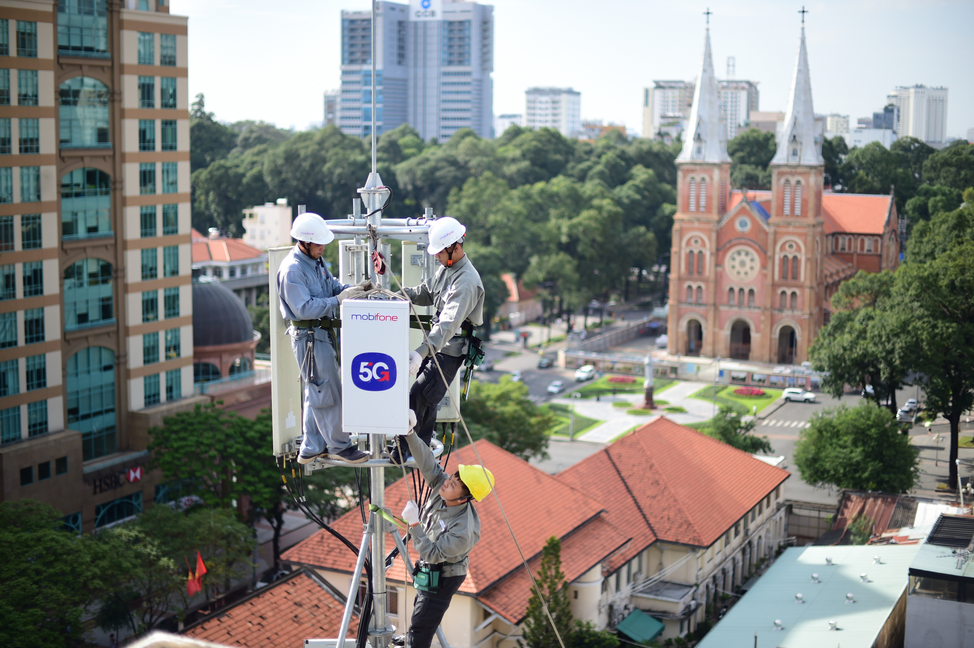 Thủ tướng đề nghị giảm giá cước viễn thông, điện, nước trong mùa dịch Covid-19.