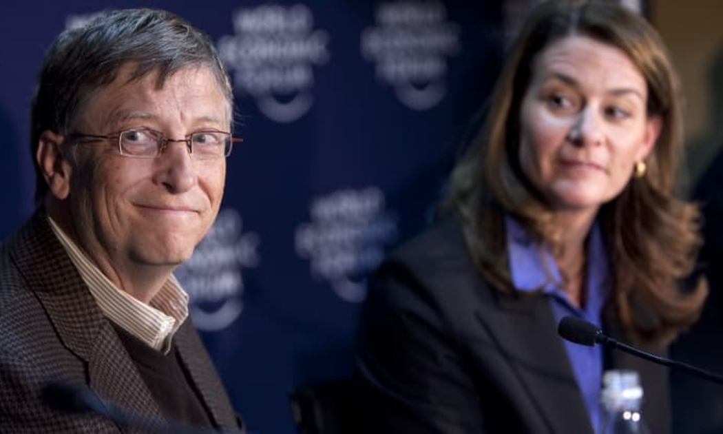 Ông Bill Gates (trái) và bà Melinda French Gates khi còn là vợ chồng - Ảnh: Bloomberg/CNBC.