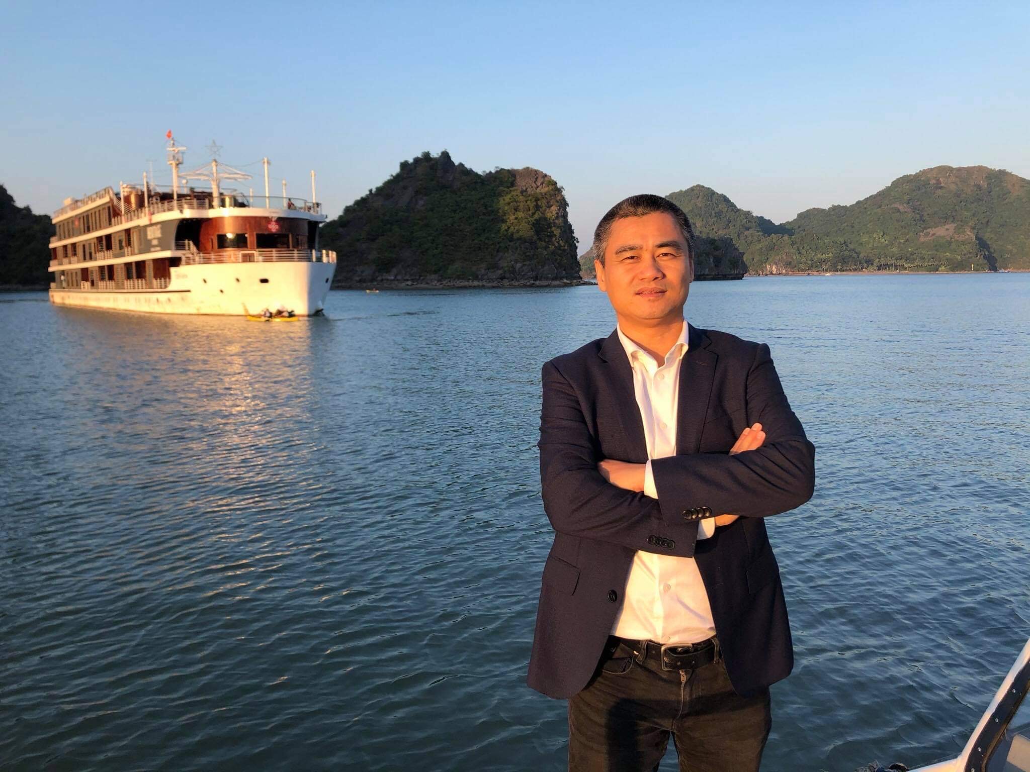 Doanh nh&acirc;n Phạm H&agrave;, Chủ tịch HĐQT Lux Group.