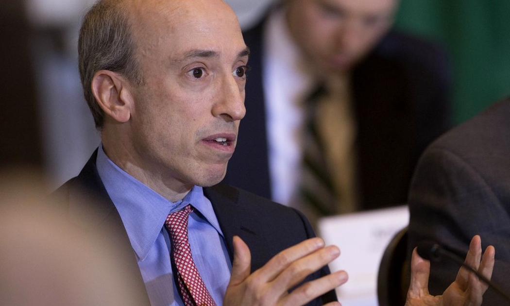 Chủ tịch Uỷ ban Chứng khoán và sàn giao dịch Mỹ (SEC) Gary Gensler - Ảnh: Bloomberg.