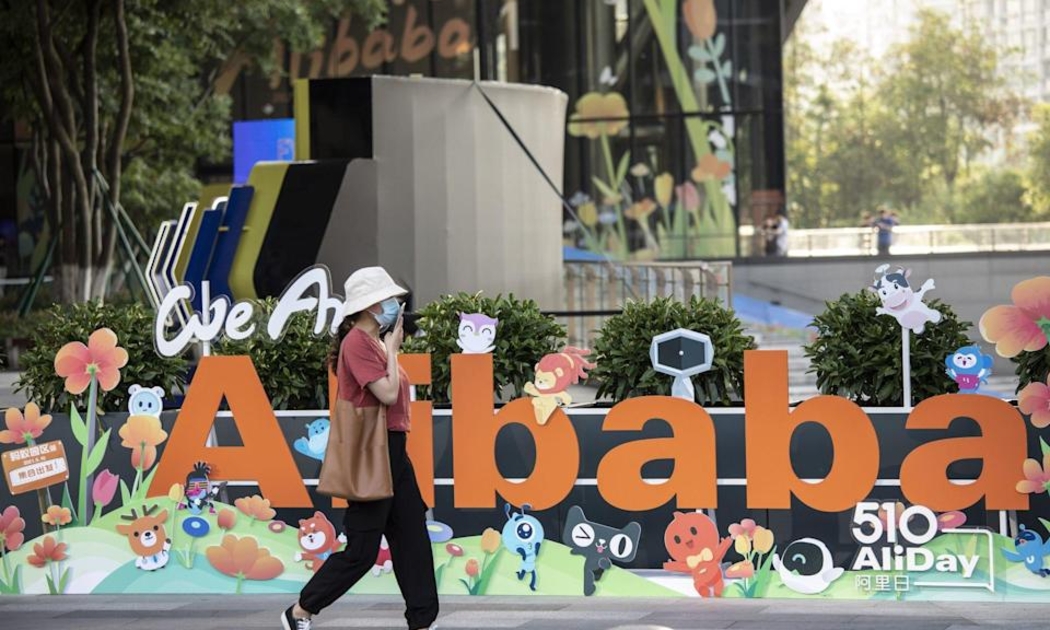 Alibaba chịu nhiều áp lực kể từ cuối năm ngoái, sau khi IPO của công ty liên kết Ant Group bị đình chỉ - Ảnh: Bloomberg