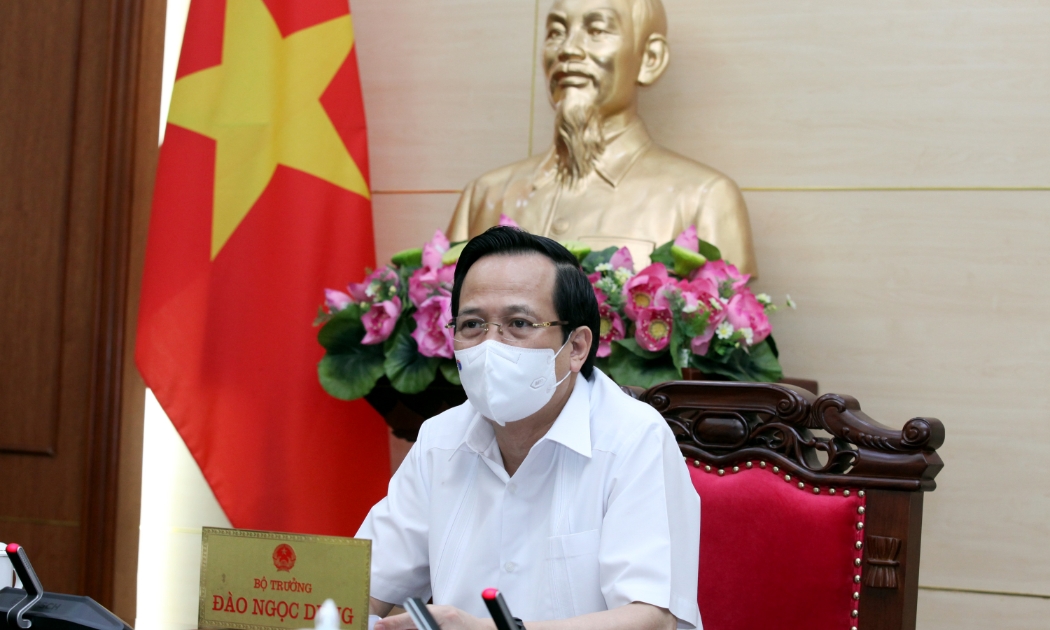 Bộ trưởng Đào Ngọc Dung. 