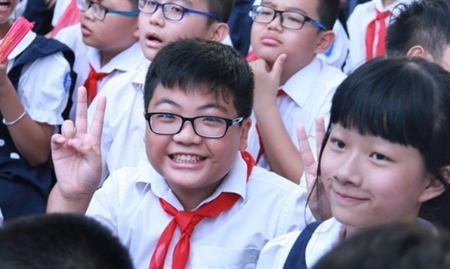 Bộ Giáo dục và Đào tạo đề nghị không tăng học phí trong năm học mới