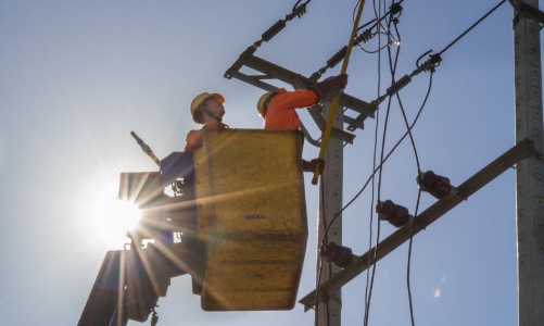 Nắng nóng gay gắt, tiêu thụ điện miền Bắc tăng cao trở lại