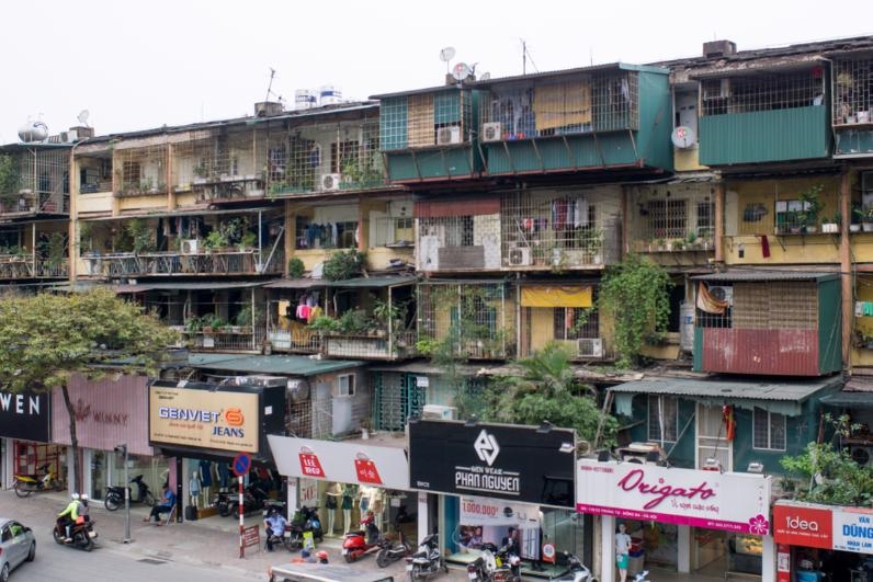 Thousands of old apartment blocks to be renovated