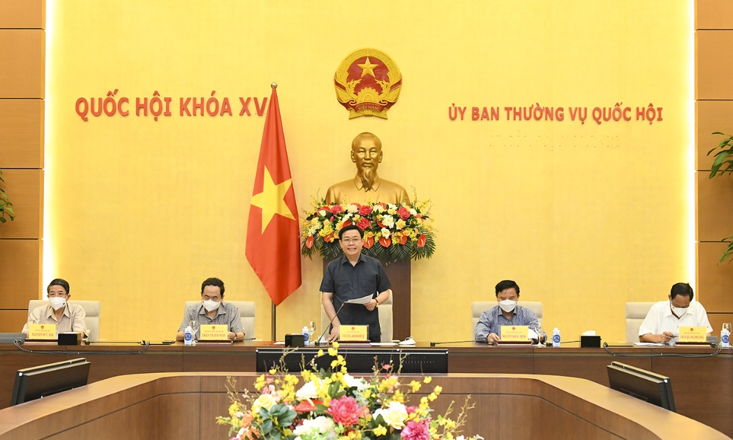 Chủ tịch Quốc hội Vương Đình Huệ phát biểu tại phiên họp - Ảnh: Quochoi.vn