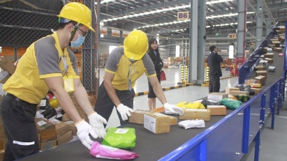 Postal services developing handily