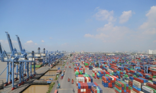 Tân Cảng Sài Gòn hỗ trợ doanh nghiệp chi phí nâng hạ, vận chuyển hàng tồn đọng