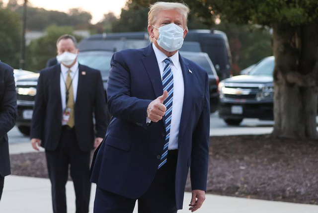 Cựu Tổng thống Mỹ Donald Trump từng điều trị Covid-19 bằng thuốc Remdesivir vào tháng 10/2020 - Ảnh: Getty Images