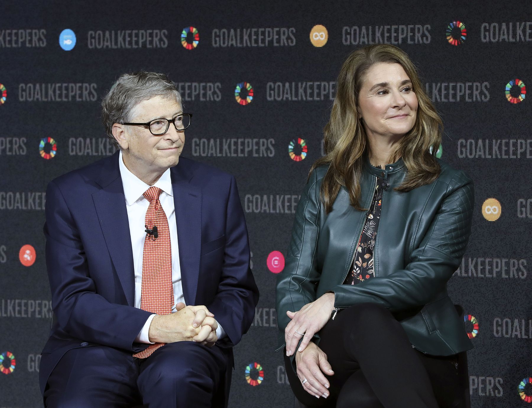 Bill Gates (trái) và French Melinda Gates - Ảnh: Bloomberg.