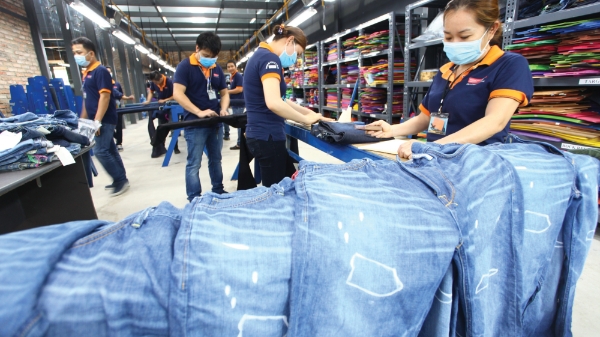 Dệt may “điêu đứng” vì Covid