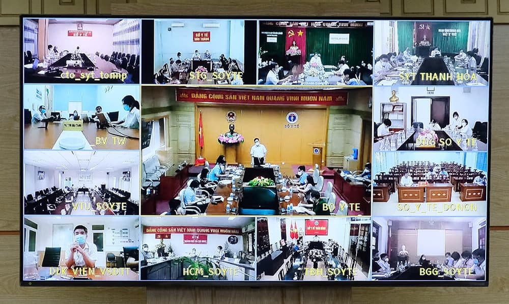 Hội nghị trực tuyến về tiến độ triển khai Chiến dịch tiêm chủng vaccine phòng Covid-19.