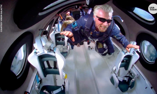 Gần nửa triệu USD một suất du lịch vũ trụ với công ty của tỷ phú Richard Branson