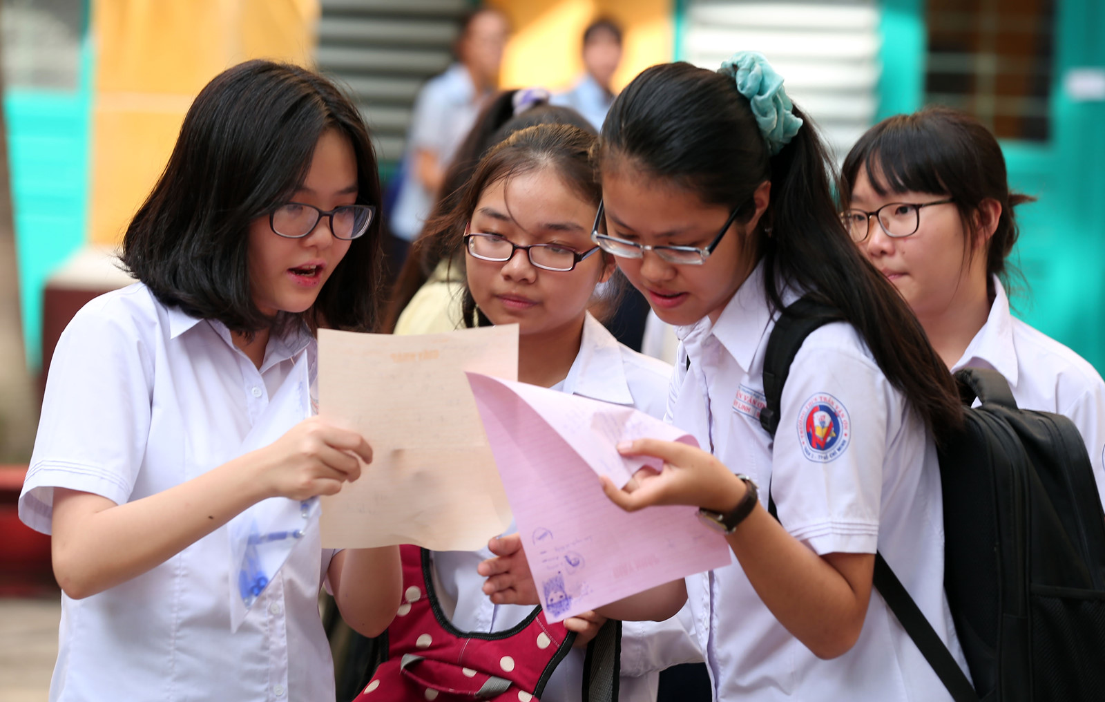 Năm nay do dịch bệnh, các học sinh sẽ làm thủ tục đăng ký nhập học lớp 10 trực tuyến