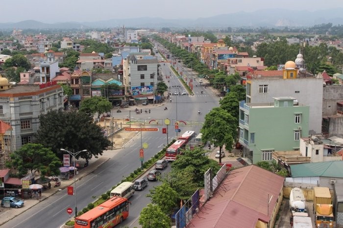 Quốc lộ 1A đi qua Bỉm Sơn là cầu nối giao thương giữa miền Bắc và miền Trung.