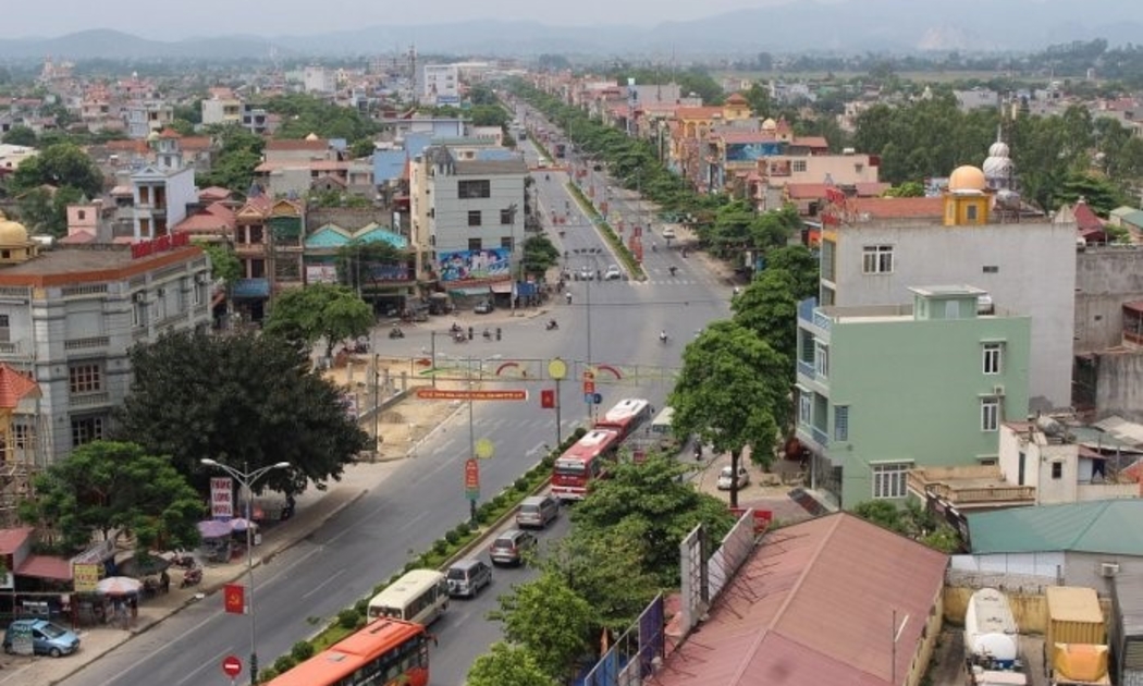 Quốc lộ 1A đi qua Bỉm Sơn là cầu nối giao thương giữa miền Bắc và miền Trung.