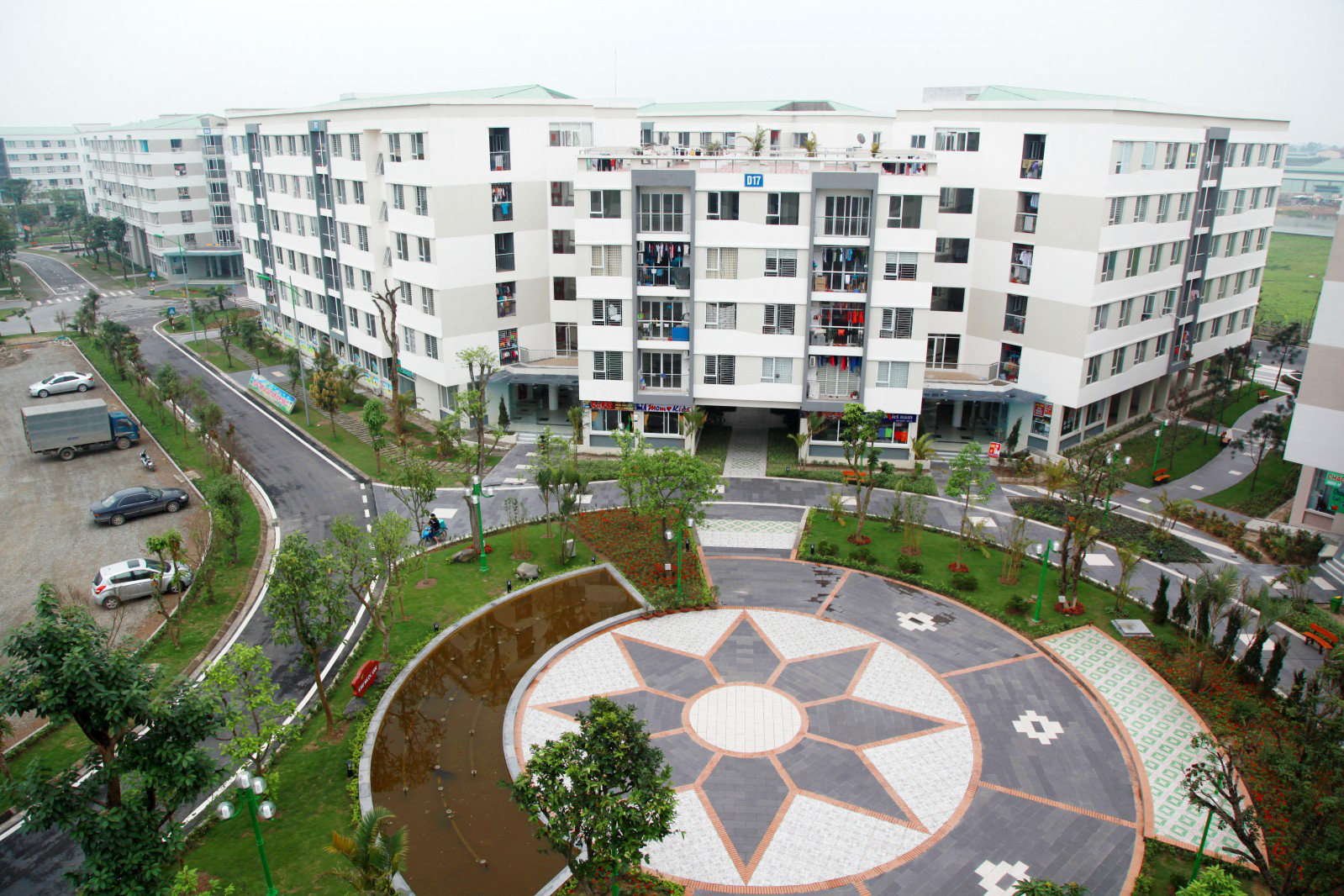 Chiến lược nhà ở đến năm 2020, mục tiêu phấn đấu thực hiện đầu tư xây dựng tối thiểu khoảng 12,5 triệu m2 nhà ở xã hội tại khu vực đô thị.