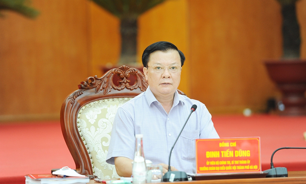 Bí thư Thành ủy Hà Nội Đinh Tiến Dũng.