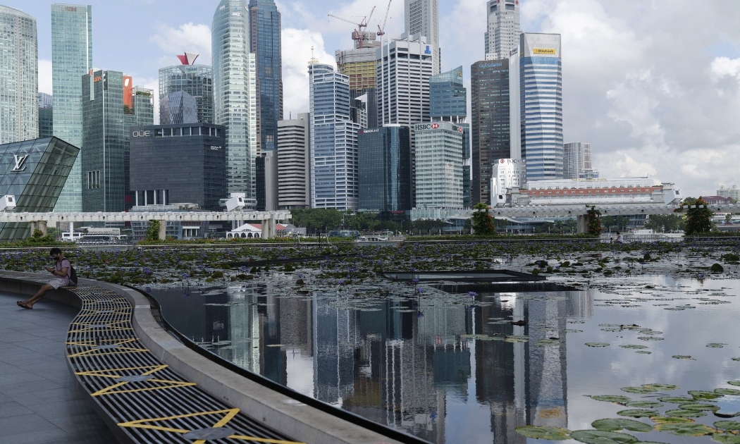 Singapore tiếp tục là một điểm sáng tại Đông Nam Á trong bối cảnh biến thể Covid-19 Delta đang hoành hành trong khu vực - Ảnh: Bloomberg