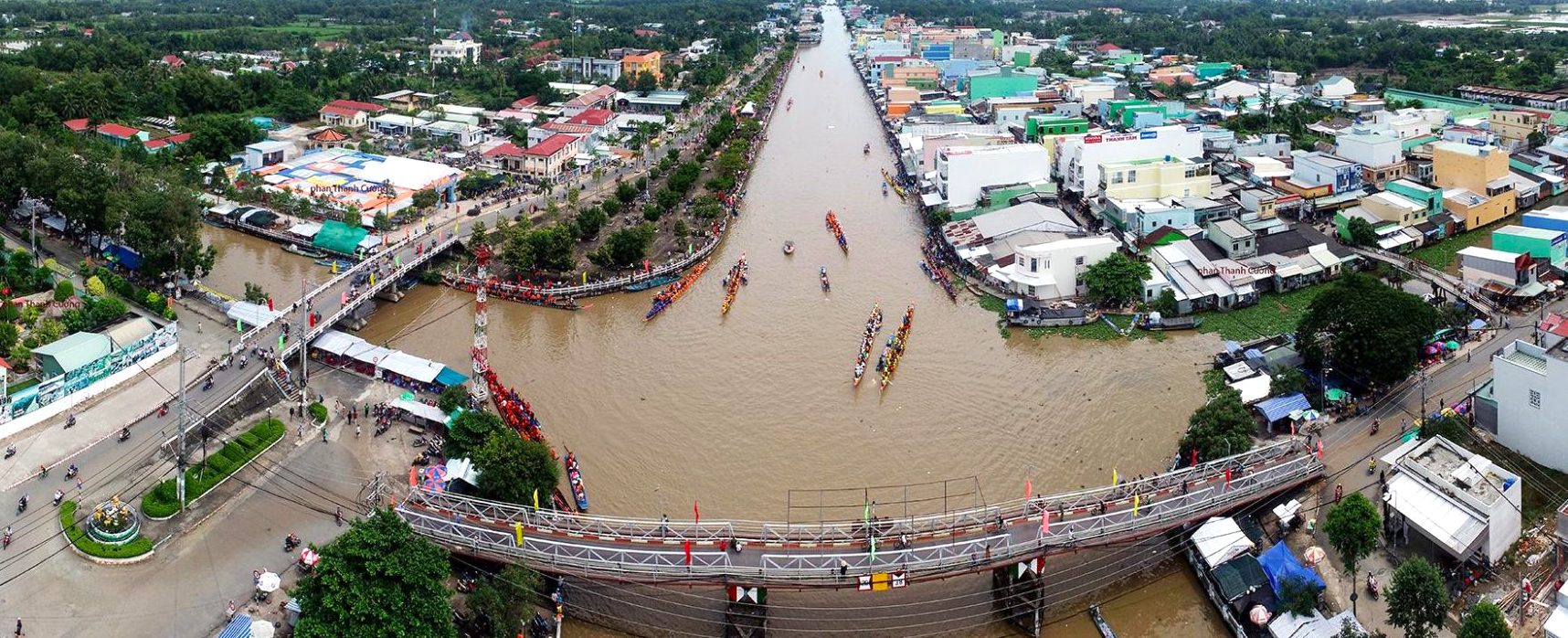 Bạc Liêu đang quy hoạch để đạt tỷ lệ đô thị hóa 45% vào năm 2025 (huyện Phước Long, tỉnh Bạc Liêu nhìn từ trên cao).